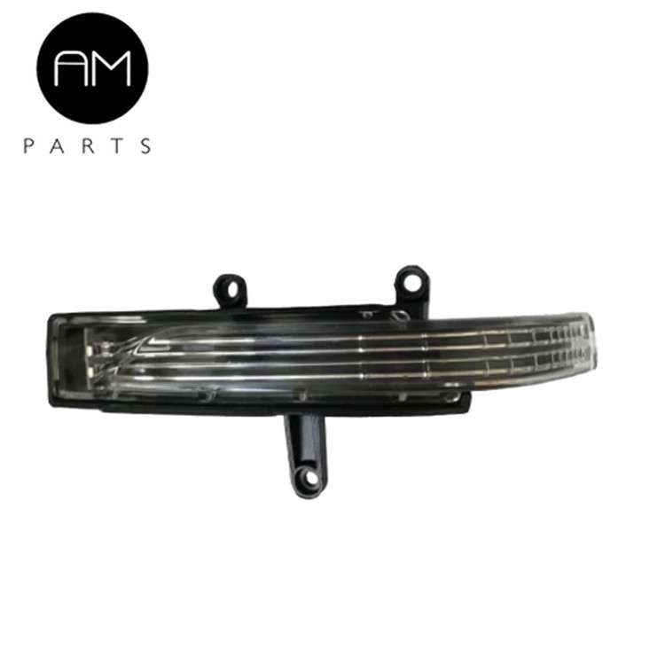 چراغ راهنما روی آینه راست ام وی ام X22